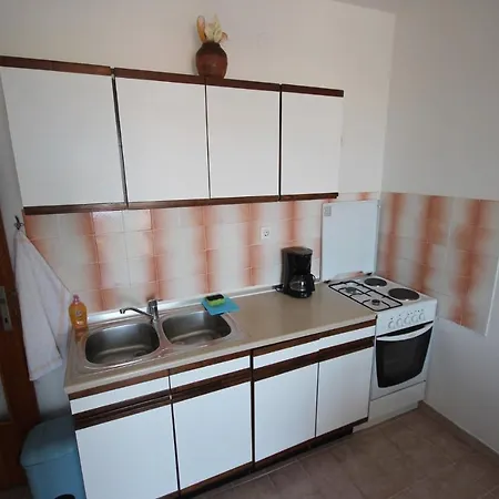 In Riviera 34372